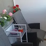 Apartamento 4 In Mit Balkon, Garten Und Kostenlosen Parkplatz *
