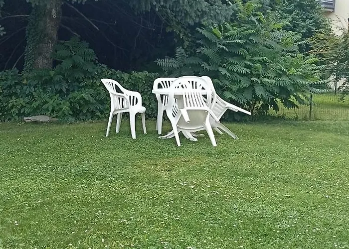 Appartement 4 In Mit Balkon, Garten Und Kostenlosen Parkplatz *